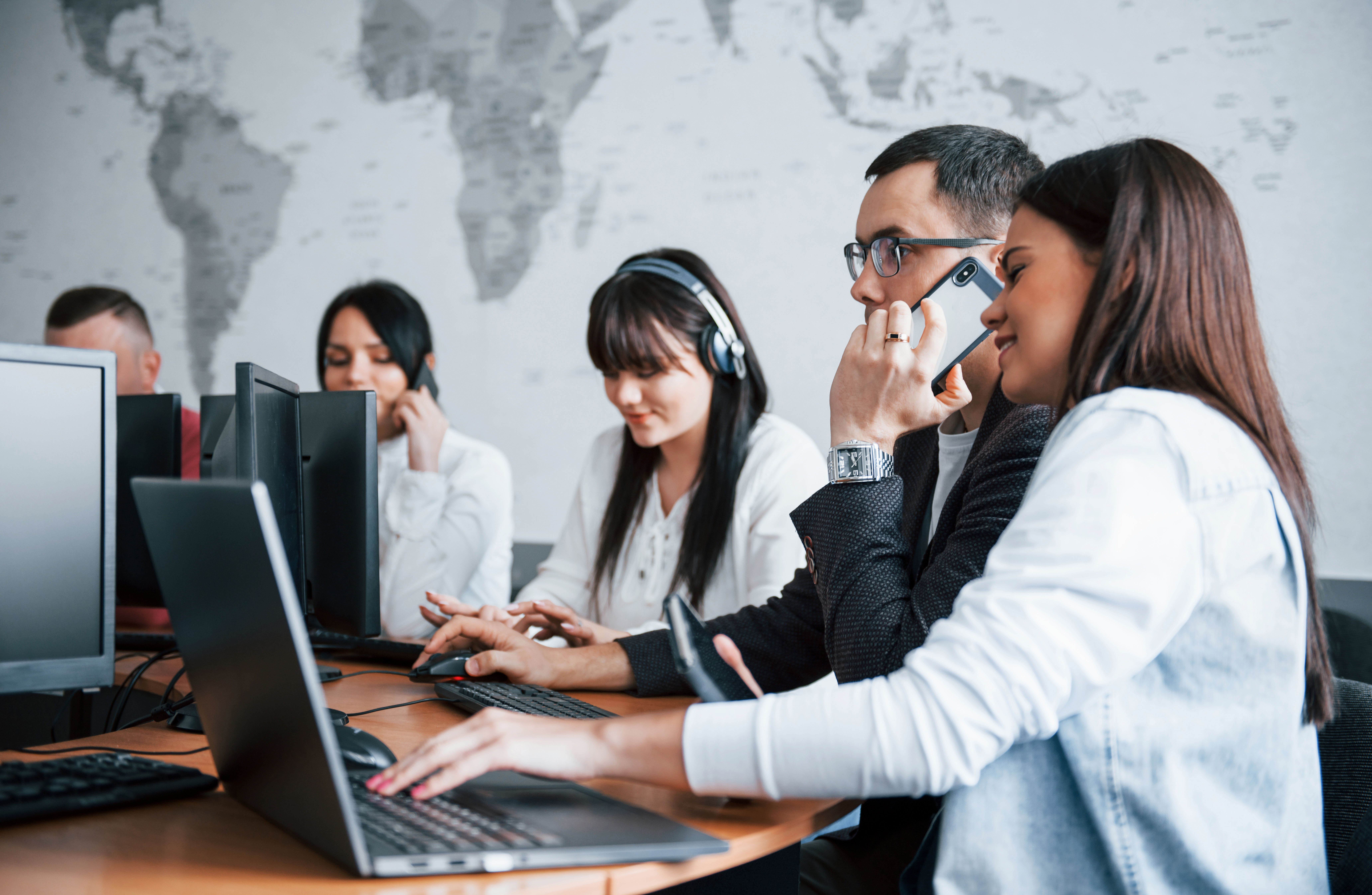 Call Center 2